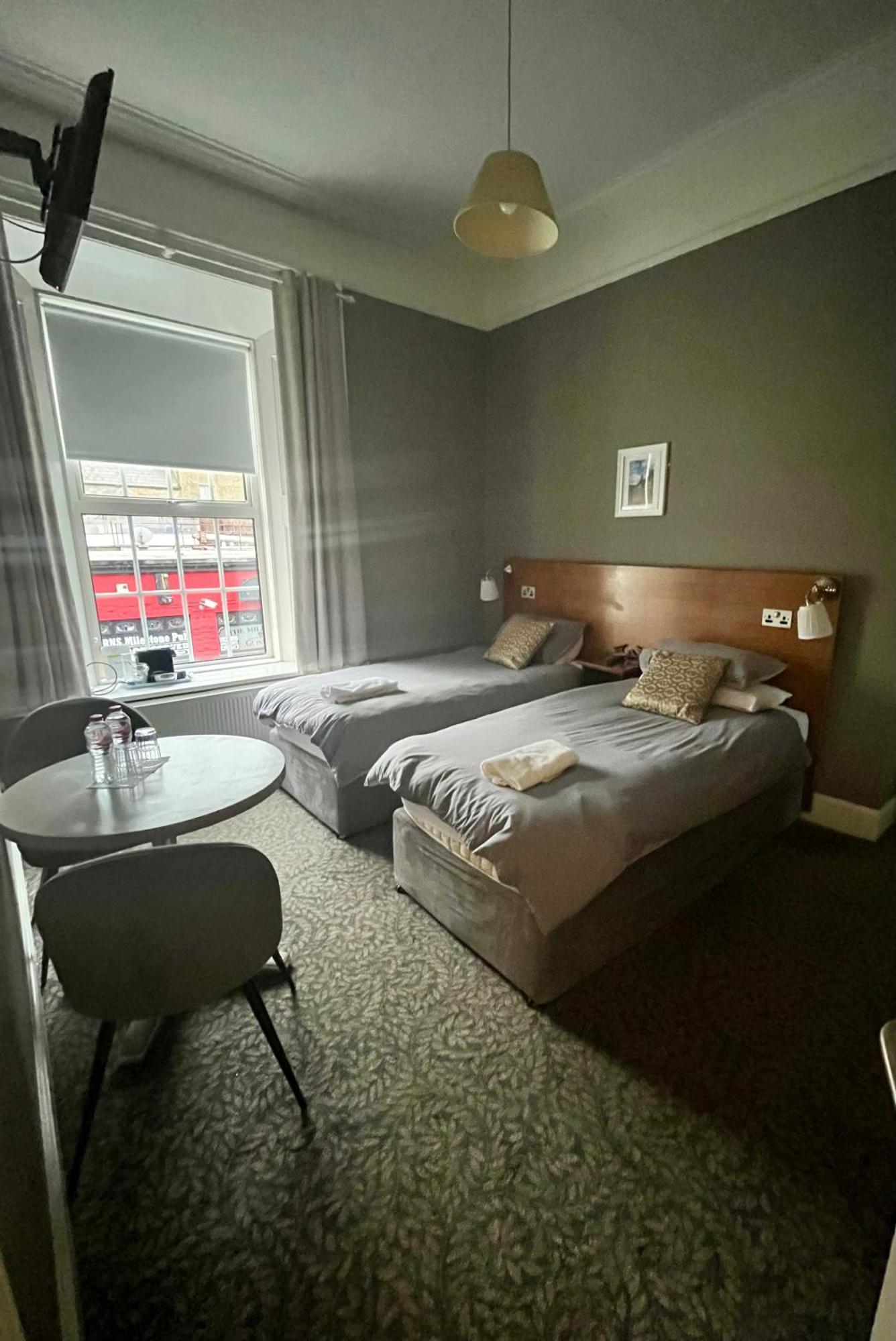 Five Glens Inn Manorhamilton Екстериор снимка